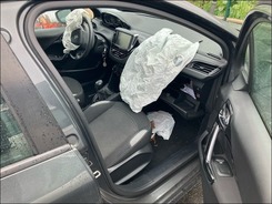 208  1.2 PURETECH 82 ACTIVE  accidentée