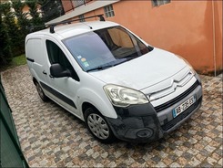 BERLINGO  HDI 92 CLUB COURT  accidentée