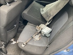 CEE-D 1.6 CRDI 90ch Active CEE D I SW PHASE 2 - 5P 2009-09->2012-05 accidentée