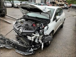 CLIO 1.2 16V 1.2 I 16V 75 LIFE accidentée