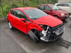 FIESTA  1.0 ECOBOOST 100 S/S TITANIUM  accidentée