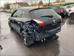 MEGANE  III 2.0 DCI 165 GT  accidentée