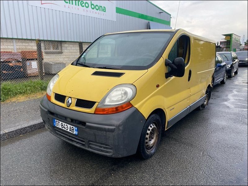 TRAFIC 1.9 dCi 82ch accidentée