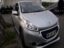208 1.0 PTEC  accidentée