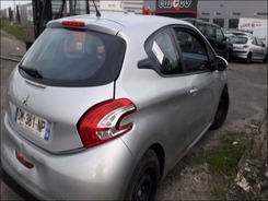 208 1.0 PTEC  accidentée
