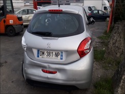208 1.0 PTEC  accidentée