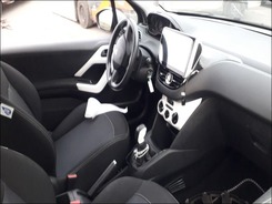 208 1.0 PTEC  accidentée