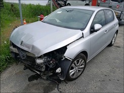 308 1.6 HDI  accidentée