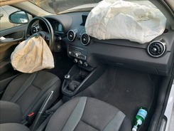 A1 A1 1.4 TDi - 90 Ambiente A1 PHASE 2 01-2016 --> 04-2017 accidentée