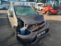 AYGO Aygo 1.0 VVT-i Dynamic AYGO PHASE 3 03-2012 --> 10-2013 accidentée