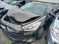 DS5 DS5 Hybrid4 2.0 HDi 16V FAP - 163 - BV B DS5 PHASE 1 10-2011 --> 09-2012 accidentée