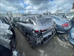 MEGANE-E E-TECH  accidentée