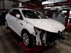 MEGANE BDCI 95 NAV 2  accidentée