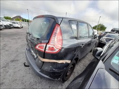 MEGANE SCENIC 1.5 DCI  accidentée