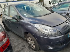 MEGANE SCENIC 1.5 DCI  accidentée