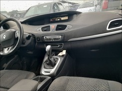 MEGANE SCENIC 1.5 DCI BVA  accidentée