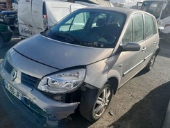 MEGANE SCENIC 1.6 16V  accidentée