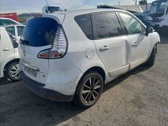 MEGANE SCENIC 1.5 DCI BVA  accidentée