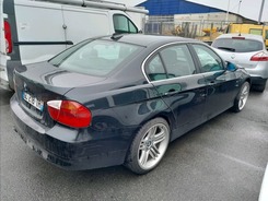SERIE 3 325 I  accidentée