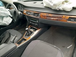 SERIE 3 325 I  accidentée