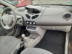TWINGO 1.2 16V  accidentée
