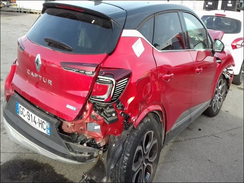 CAPTUR ETECH145 HYBRID BVA accidentée