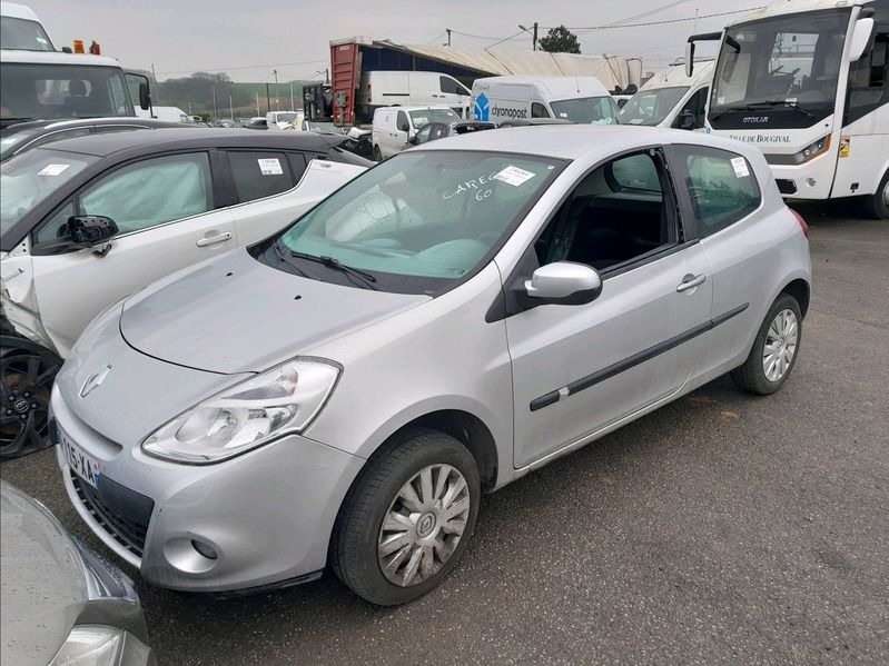 CLIO 1.2 16V accidentée