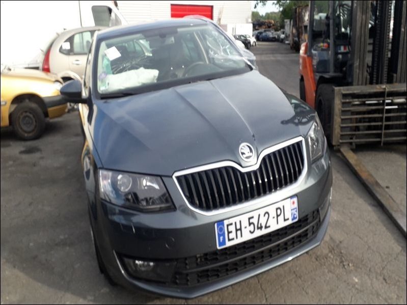 OCTAVIA 1.8 TSI accidentée