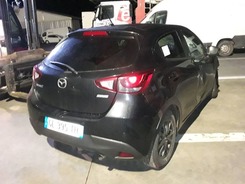 2 Mazda2 1.5 Skyactiv-G - 90 Dynamique MAZDA 2 2015 PHASE 1 01-2015 --> 02-2016 accidentée