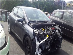 CLIO Clio 1.0 Tce - 90 - 2021 Business CLIO V PHASE 1 12-2020 --> 10-2021 accidentée