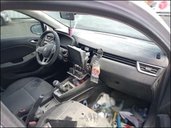 CLIO   accidentée