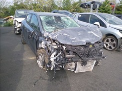 CLIO Clio 1.6 E-Tech Hybride - 145 - BVA mult CLIO V PHASE 1 03-2022 --> 01-0001 accidentée