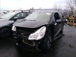 DS3 DS3 1.2i PureTech 12V - 82 Be Chic DS3 PHASE 2 10-2014 --> 01-2016 accidentée