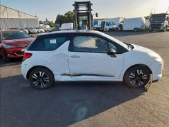 DS3 DS3 1.2i PureTech 12V - 82 Chic DS3 PHASE 2 07-2014 --> 09-2014 accidentée