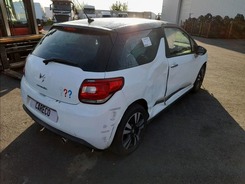 DS3 DS3 1.2i PureTech 12V - 82 Chic DS3 PHASE 2 07-2014 --> 09-2014 accidentée