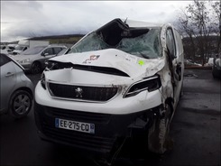 EXPERT Expert Standard 2.0 BlueHDi - 120 S&S Fo EXPERT III FOURGON  05-2016 --> 04-2019 accidentée