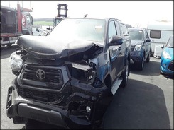 HILUX 2.4 D4D  accidentée