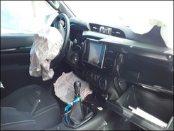 HILUX 2.4 D4D  accidentée
