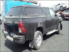 HILUX 2.4 D4D  accidentée