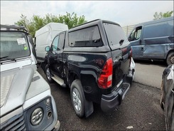 HILUX 2.4 D4D  accidentée