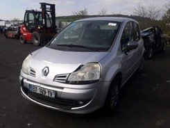 MODUS Modus 1.5 dCi - 90 Euro 5 Night&Day MODUS PHASE 2 03-2011 --> 11-2011 accidentée