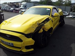 MUSTANG Mustang Fastback 5.0 V8 Ti-VCT - 421 GT MUSTANG FASTBACK 2015 PHASE 1 07-2015 --> 01-2018 accidentée