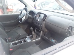 NAVARA Navara 2.5 dCi - 171 Double-Cab LE NAVARA DOUBLE CABINE PHASE 1 05-2008 --> 03-2010 accidentée