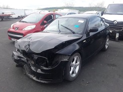 SERIE 1 120d Coupé - BVA Steptronic Luxe SERIE 1 COUPE E82 PHASE 1 03-2010 --> 02-2011 accidentée