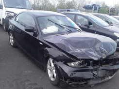 SERIE 1 120d Coupé - BVA Steptronic Luxe SERIE 1 COUPE E82 PHASE 1 03-2010 --> 02-2011 accidentée