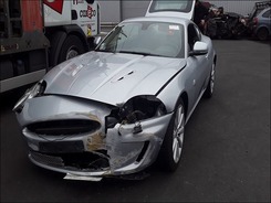 XK R 5.0 V8  accidentée