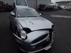 XK R 5.0 V8  accidentée