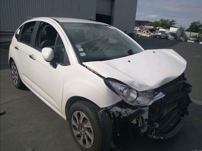 C3 C3 1.2 PureTech 12V - 82 Confort accidentée