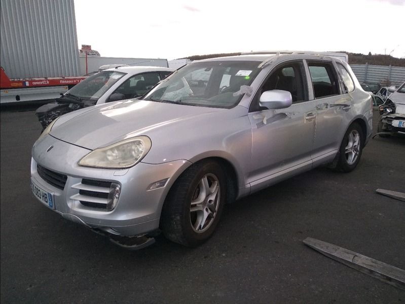 CAYENNE Cayenne 3.6i V6 - 290 - BVA Tiptronic . accidentée