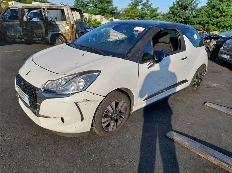 DS3 DS3 1.2i PureTech 12V - 82 Chic accidentée